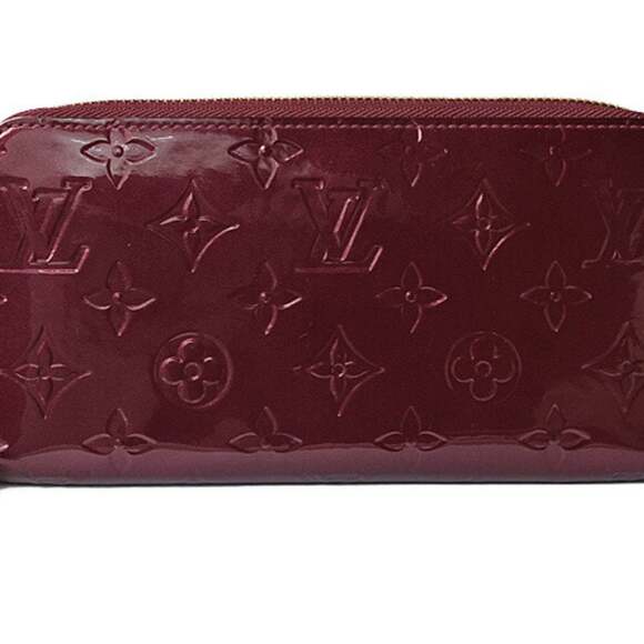 Louis Vuitton Wallet Round Zipper Vernis Rouge Forvist M91536